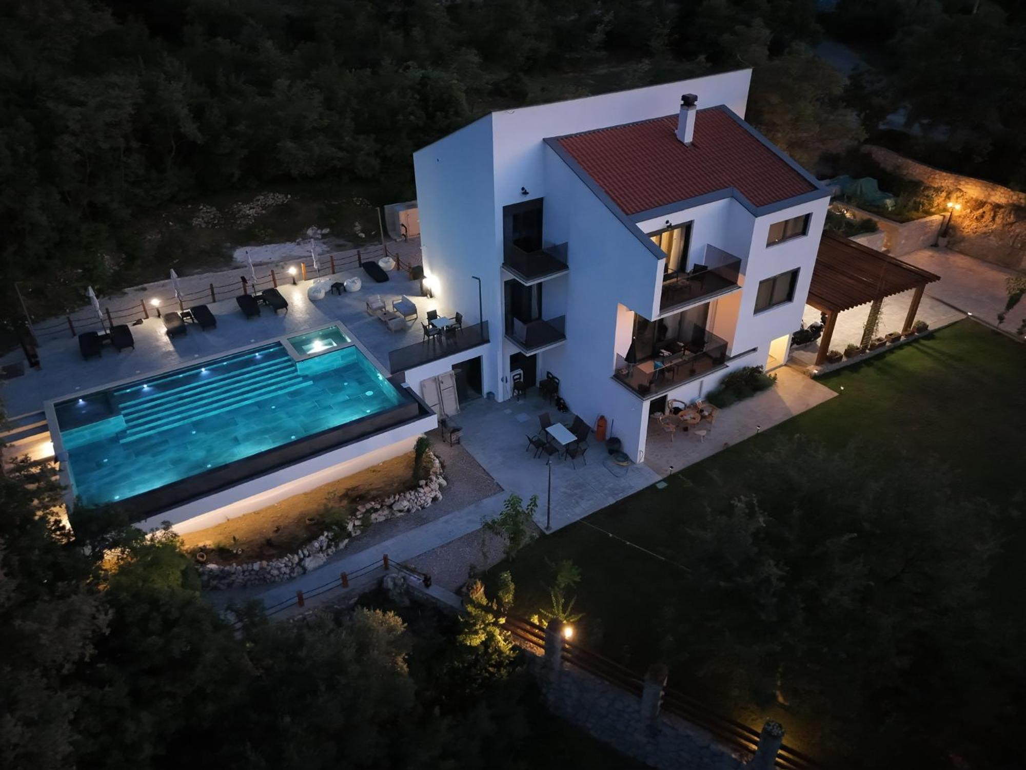 Villa Principium With Infinity Edge Pool&Hot Tub 코토르 외부 사진