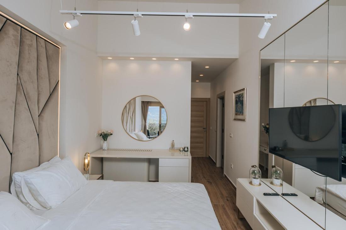 Villa Principium With Infinity Edge Pool&Hot Tub 코토르 외부 사진